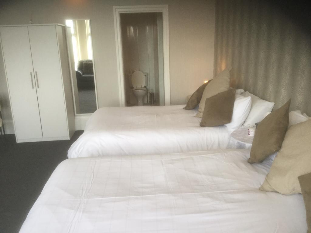 Ashlea House Hotel Portrush Room photo