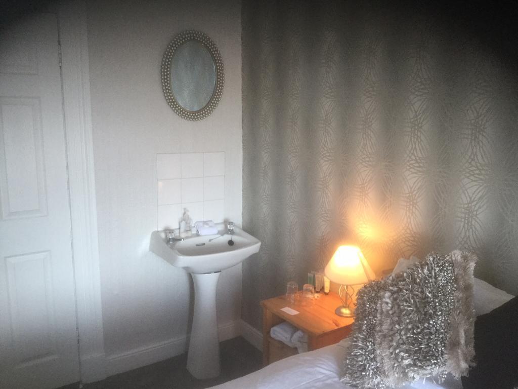 Ashlea House Hotel Portrush Room photo